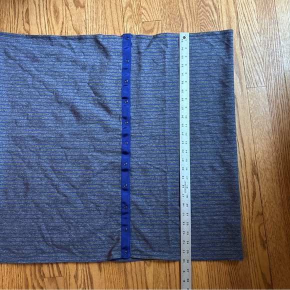 Lululemon Vinyasa Scarf Parallel Stripe Pigment Blue Gray Grey Rulu Wrap - Picture 9 of 9